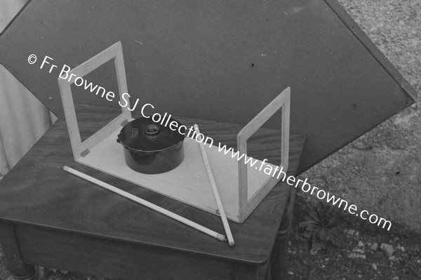 COPY NEGS CHANGING BOX ENLARGING & COPYING APPARATUS in darkroom